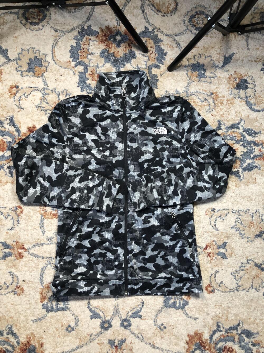 North Face Jacket Womens Medium Black Gray Camo Full Zip Lightweight Outdoors